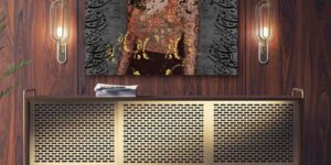 تابلو پرتره با تاج مجلل و خطاطی پارسی